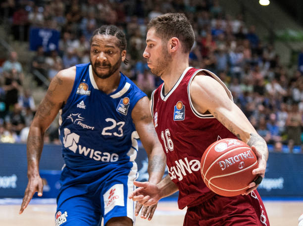 国家队表现 国家队表现